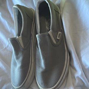 grey slip on vans men’s 4.5 women’s 6